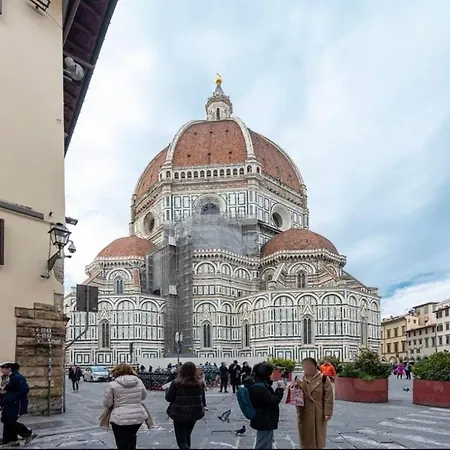 Proconsolo-2 Steps From The Cathedral Appartamento